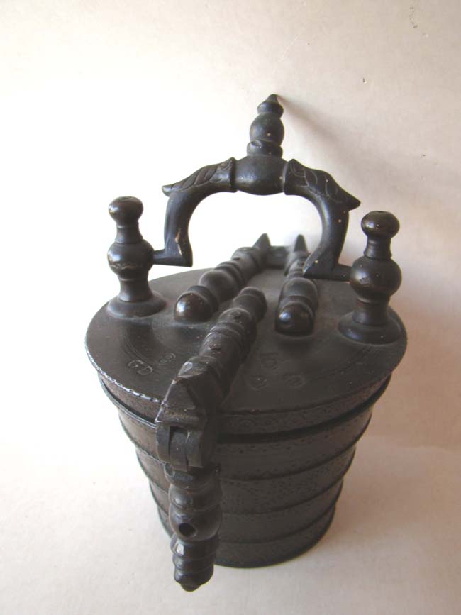A bronze nest of weights, German, circa 1660-1720